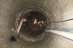 Čištění studny pod nádražím 4.6.2016